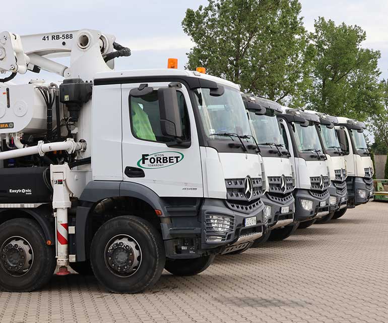 Dostawa betonu przez Formella